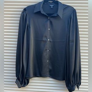 Woman’s Express balloon sleeve black blouse size medium EUC
